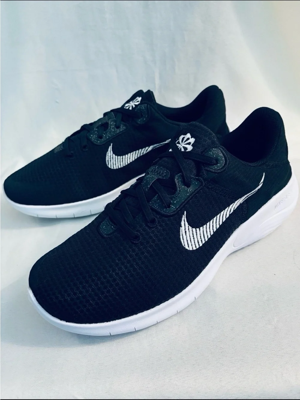 Nike Flex Experience Run 11 Next Nature Running Shoes Men’s size 10 WIDE